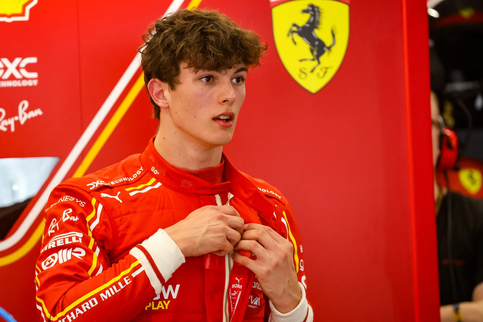 Ollie Bearman: chi é il giovane pilota Ferrari? Un futuro in rosso…