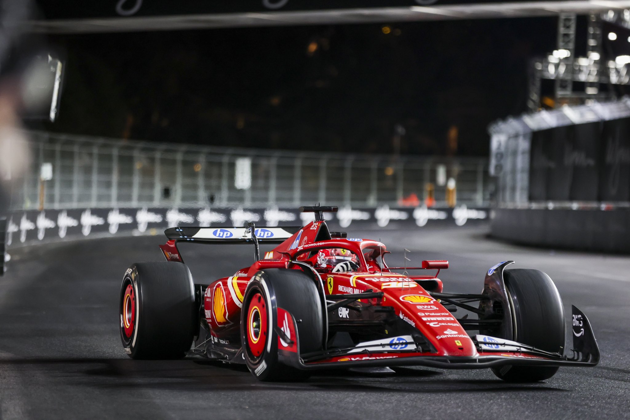 ferrari sf-24 problema
