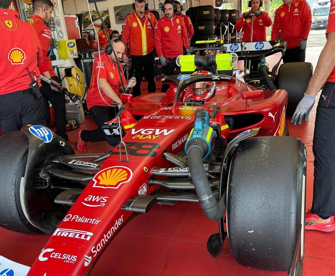 ferrari sainz abu dhabi