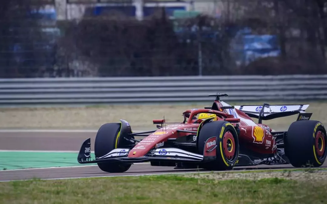 Gualtieri svela il prezioso aiuto di Hamilton sul confronto tra il motore Ferrari e quello Mercedes!