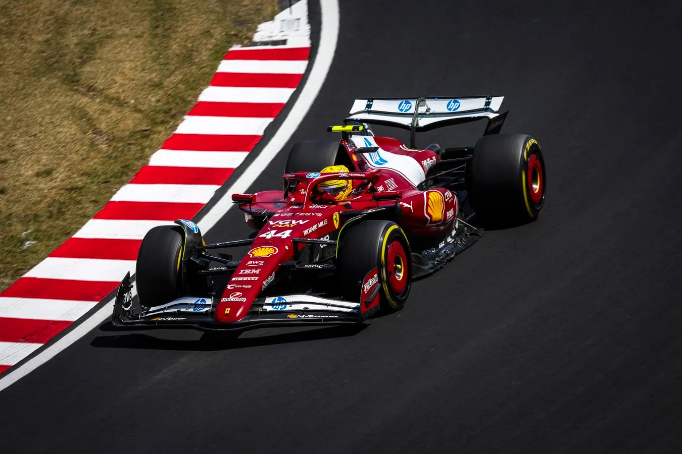 ferrari hamilton giappone sf-25 altezze