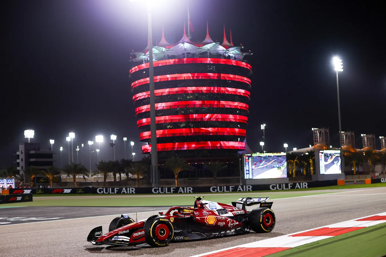 ferrari hamilton bahrain sf-25 difetto posteriore