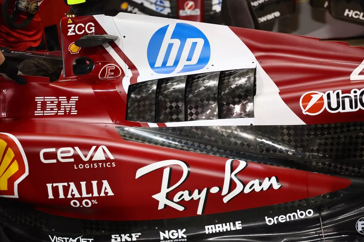 cofano motore ferrari fp1 bahrain