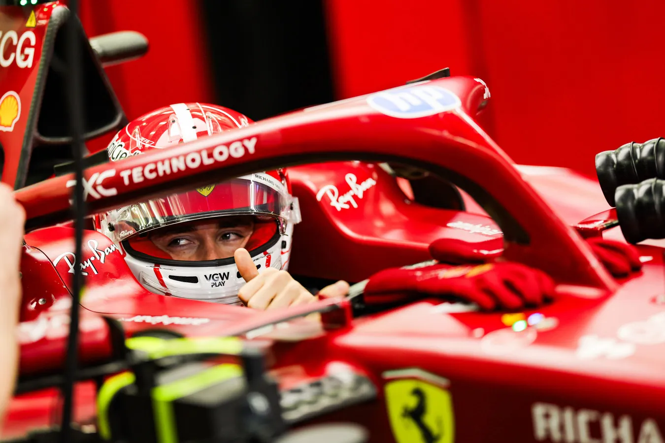 leclerc sf-25 bahrain qualifiche