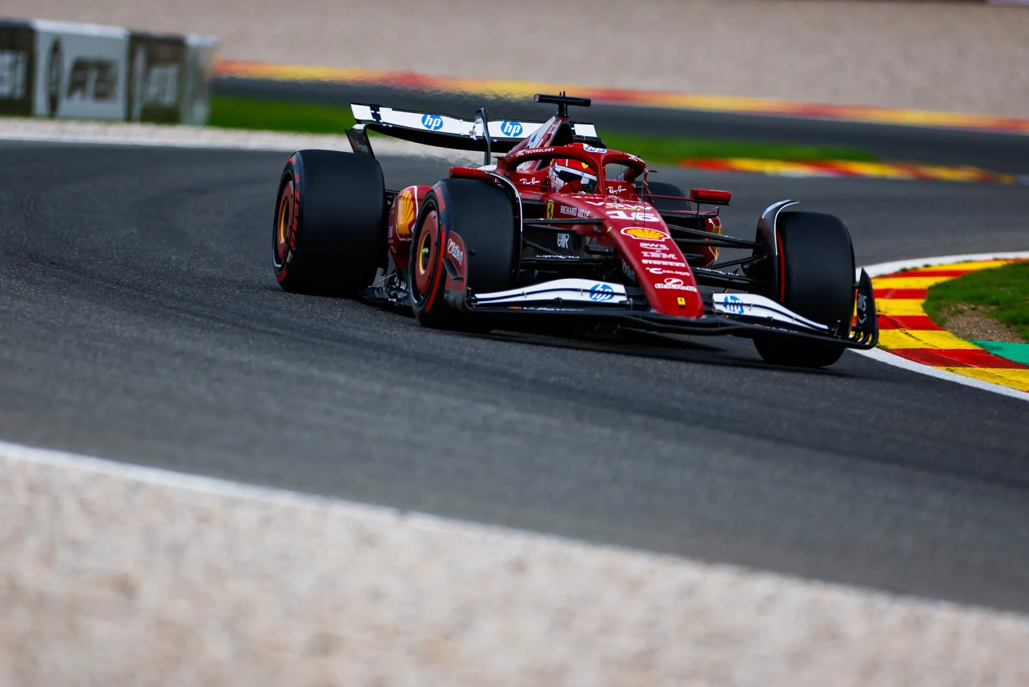 leclerc sospensione belgio ferrari pioggia