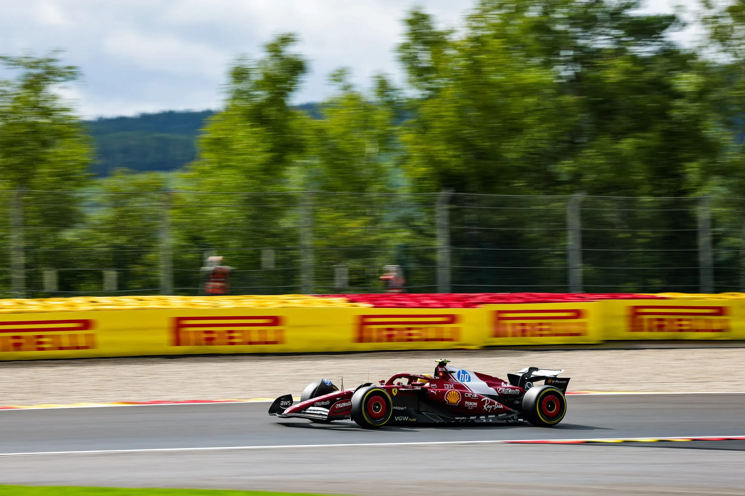 ferrari sf-25 ungheria ala posteriore