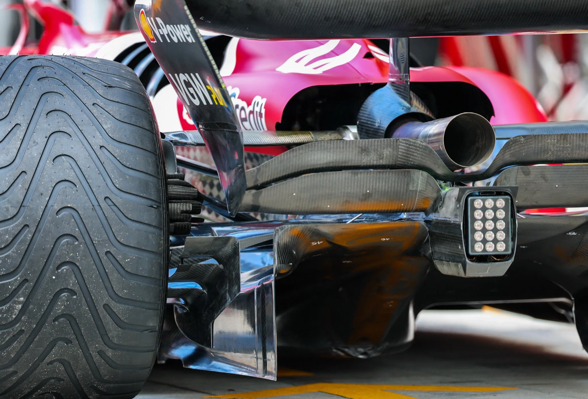 ferrari errori progettuali sf-25