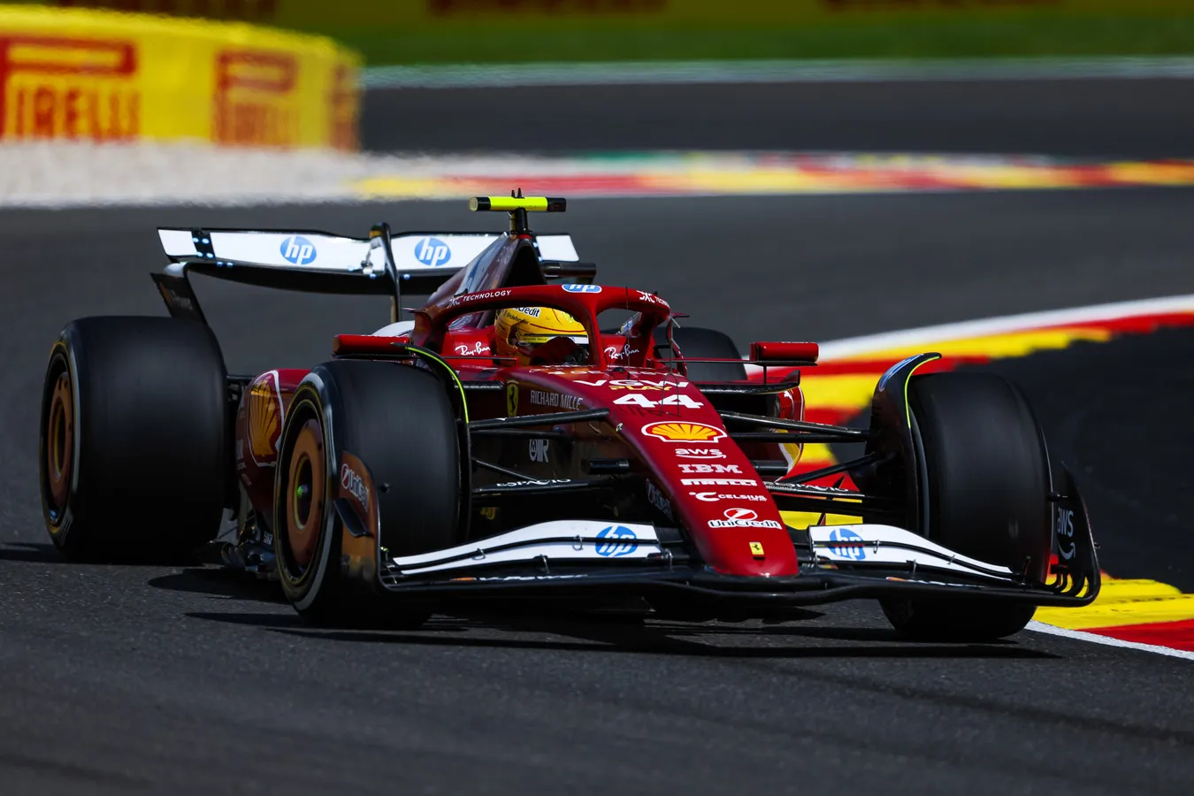 hamilton futuro ferrari decisione