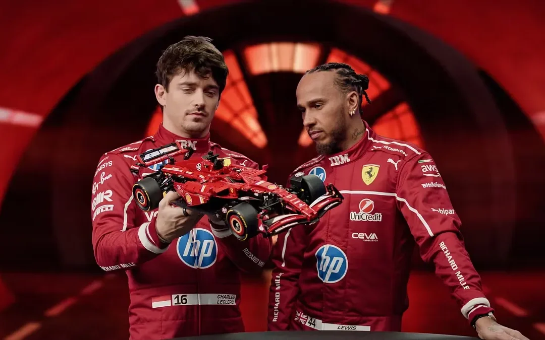 Ferrari-LEGO, SPOILER di una nuova collaborazione in cui sono coinvolti Leclerc ed Hamilton: di cosa si tratta e i prezzi – FOTO